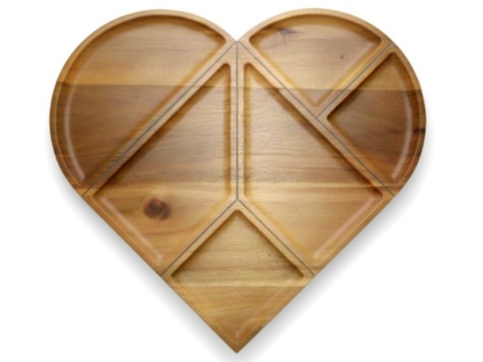 Heart-Shaped Acacia Wood Sectional Serving Tray - Elegant Kitchen & Dining