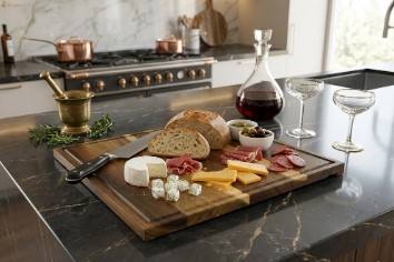 Acacia Wood Cutting Board | Premium Kitchenware US & EU